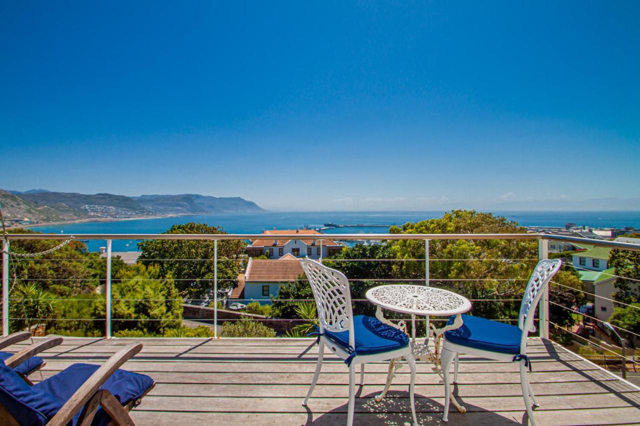 A Boat House Hotel Simonʼs Town Екстериор снимка