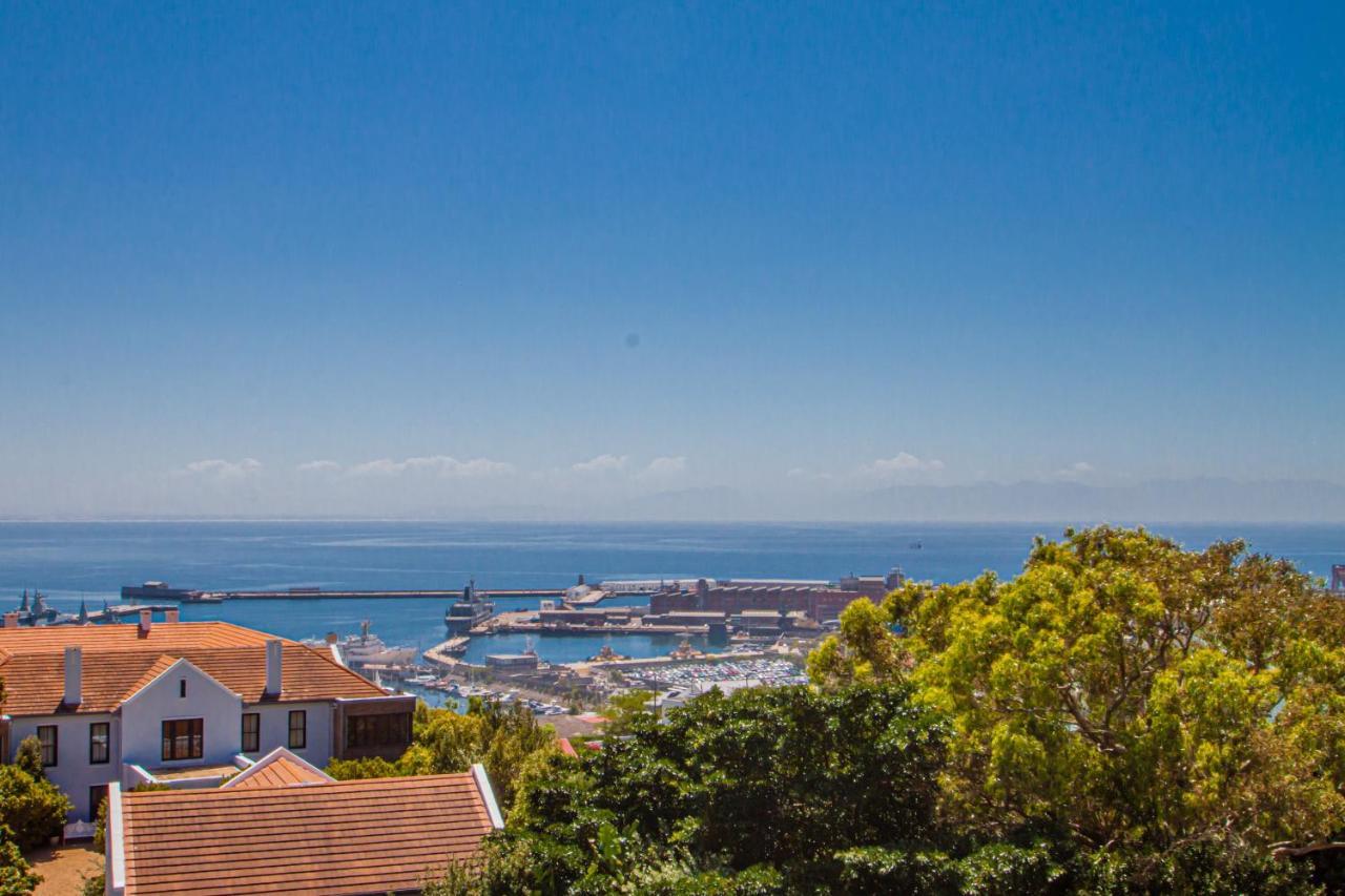 A Boat House Hotel Simonʼs Town Екстериор снимка